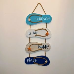 Wall hanging for beach lovers! New without tags!